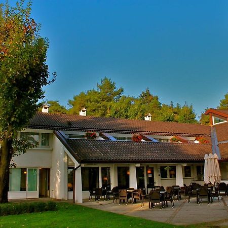 Golf Hotel La Pinetina Appiano Gentile Eksteriør billede