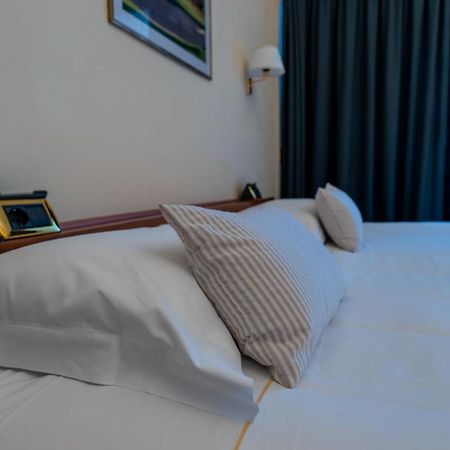 Golf Hotel La Pinetina Appiano Gentile Eksteriør billede