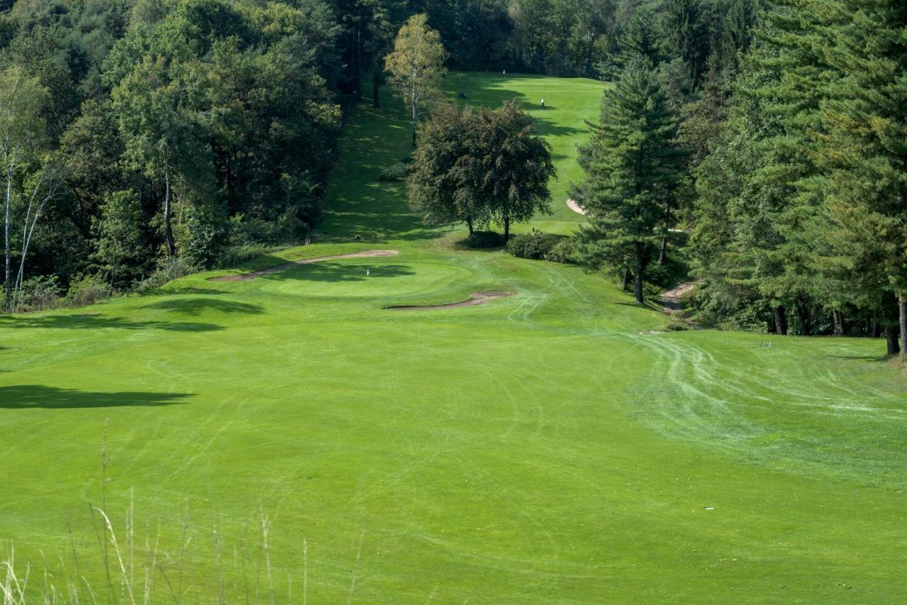 Golf Hotel La Pinetina Appiano Gentile Eksteriør billede