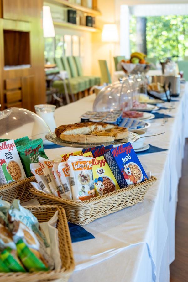 Golf Hotel La Pinetina Appiano Gentile Eksteriør billede