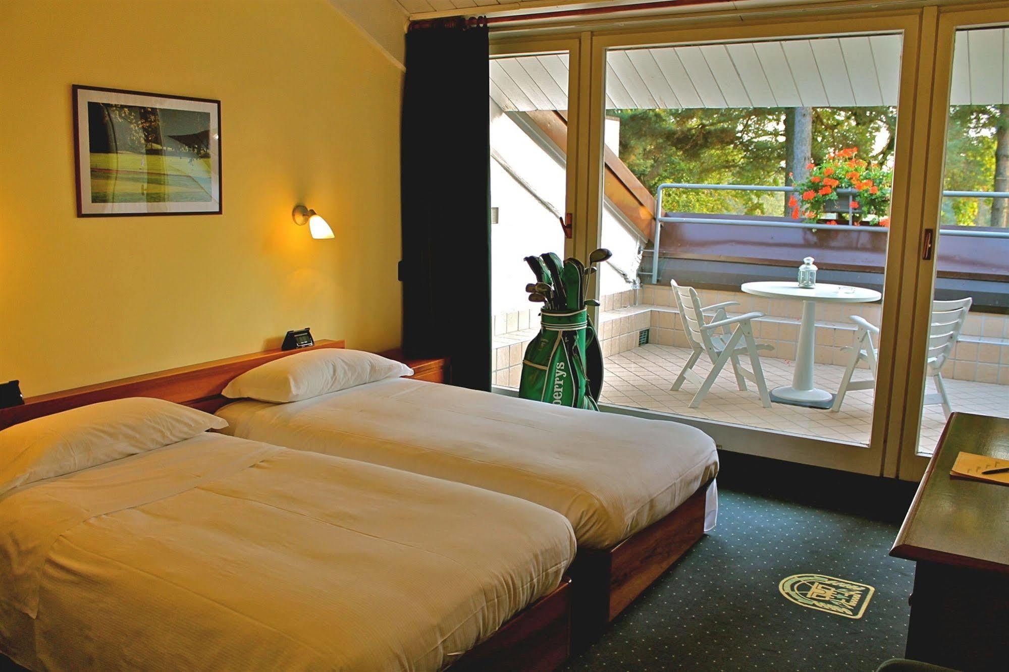 Golf Hotel La Pinetina Appiano Gentile Eksteriør billede